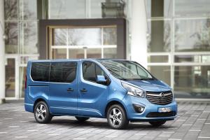 Opel Vivaro 2015 года